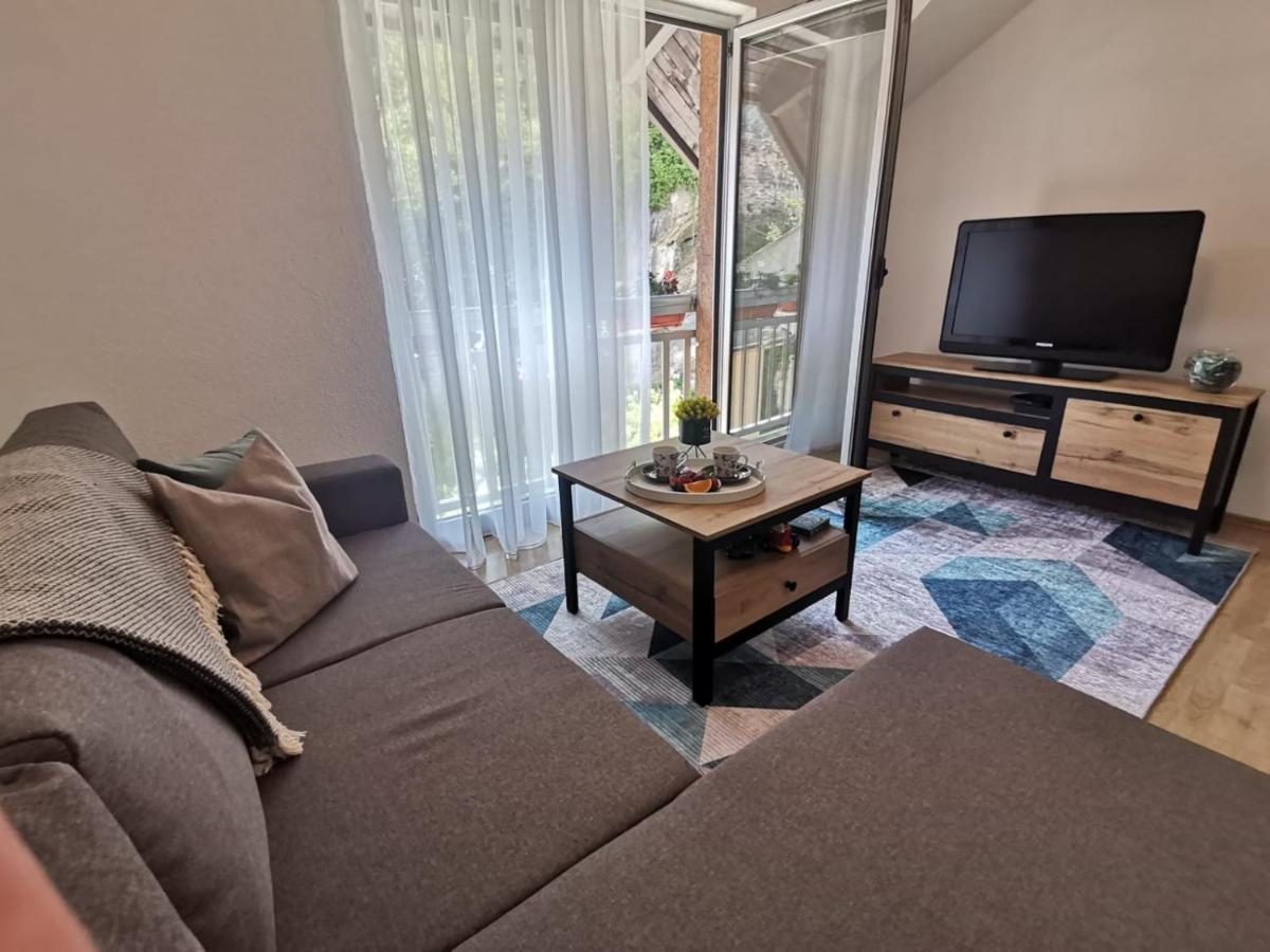 King'S Cave Deluxe Apartment ไยเซ ภายนอก รูปภาพ